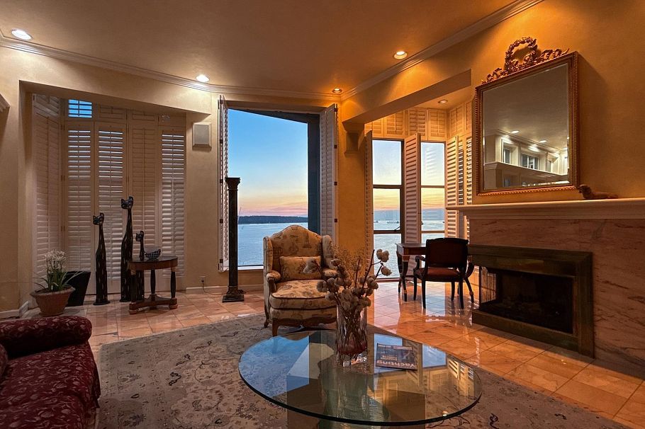 17 1861 Beach Avenue Vancouver, BC - 9