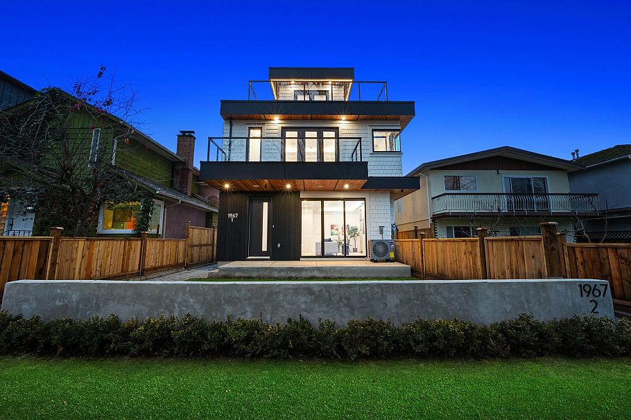 1 1967 E 13th Avenue Vancouver, BC - 35