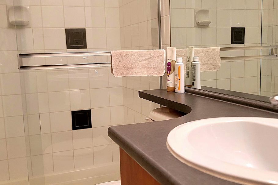 3238 E 54th Avenue Vancouver, BC - 1