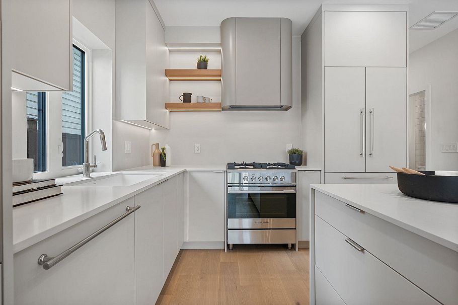 2 2211 William Street Vancouver, BC - 6