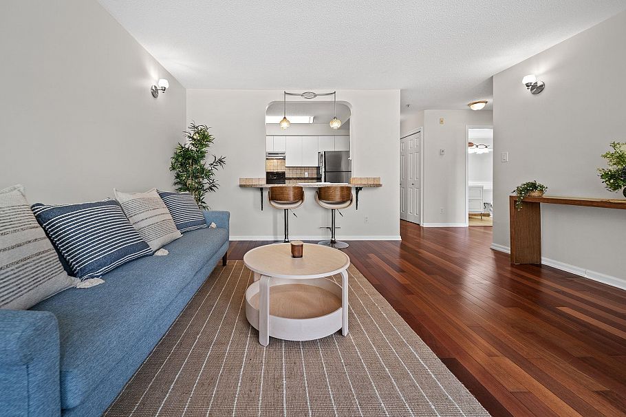 201 4990 Mcgeer Street Vancouver, BC - 6