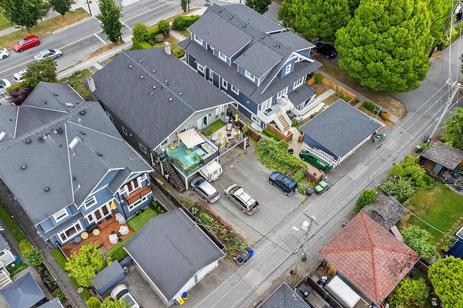 18-24 W 16th Avenue Vancouver, BC - 15