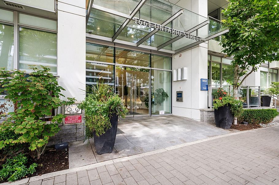 606 1661 Ontario Street Vancouver, BC - 18