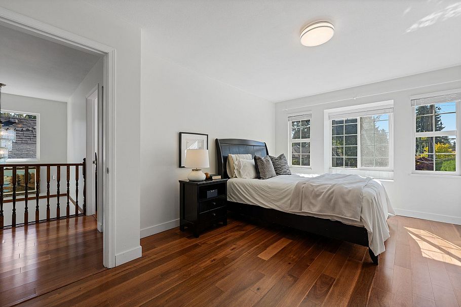 1154 Harold Road North Vancouver, BC - 25