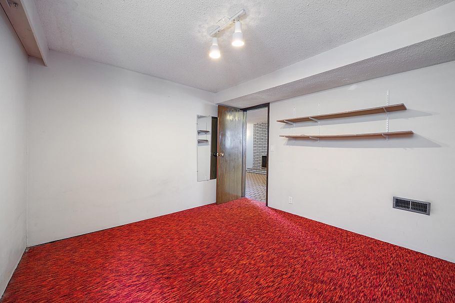 4355 Inverness Street Vancouver, BC - 25