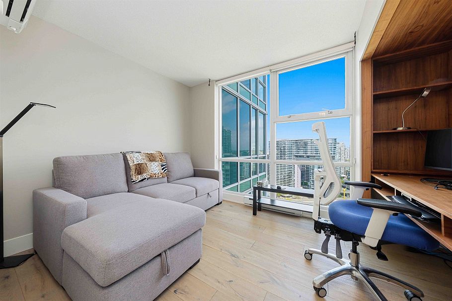 2908 193 Aquarius Mews Vancouver, BC - 21