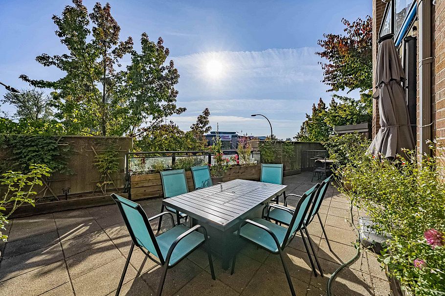 107 1633 Mackay Avenue North Vancouver, BC - 26