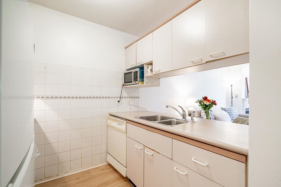 105 2195 W 5th Avenue Vancouver, BC - 17