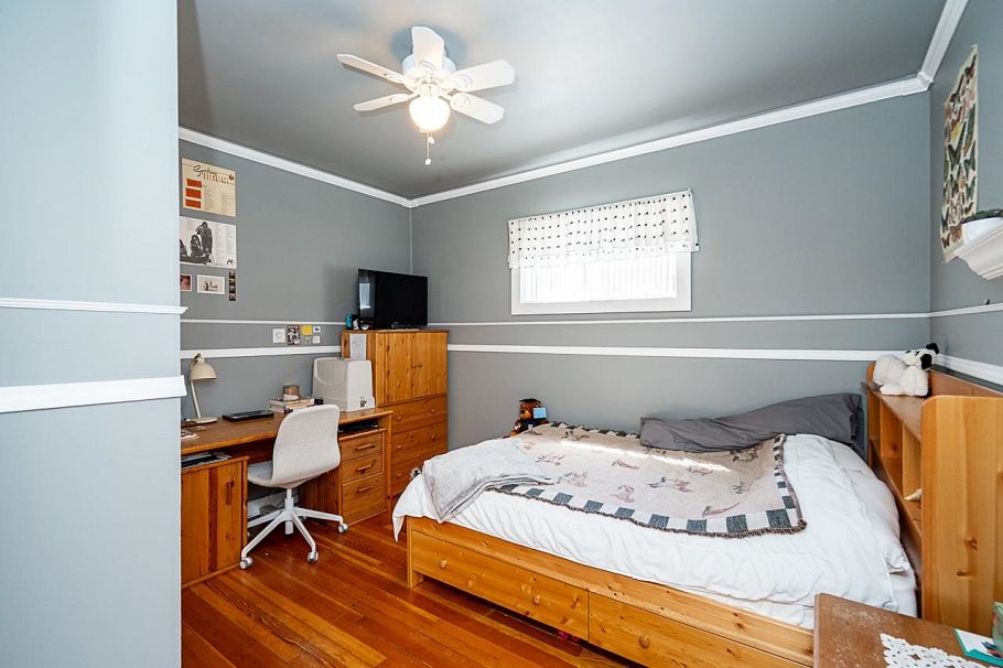 2964 E 4th Avenue Vancouver, BC - 10