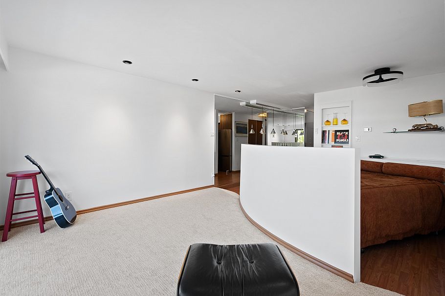 210 2450 Cornwall Avenue Vancouver, BC - 23