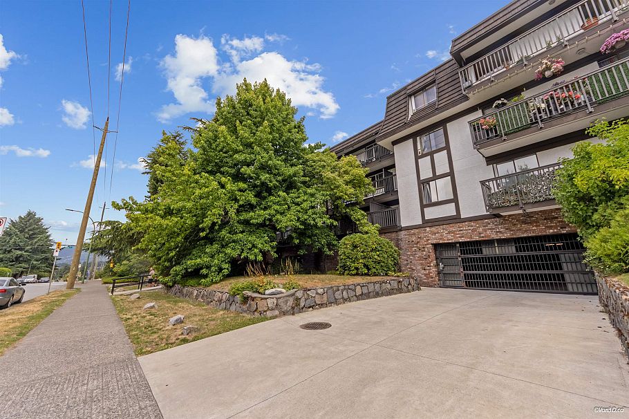 102 270 W 3rd Street North Vancouver, BC - 17