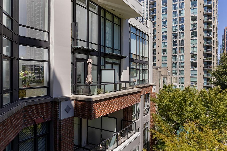 401 988 Richards Street Vancouver, BC - 30