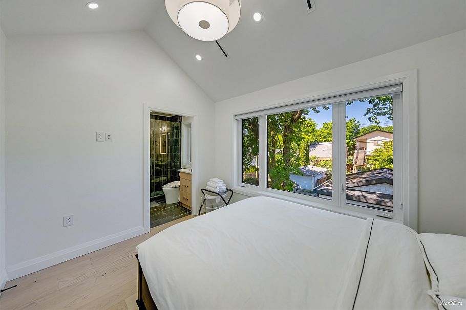 2 683 W 19th Avenue Vancouver, BC - 20
