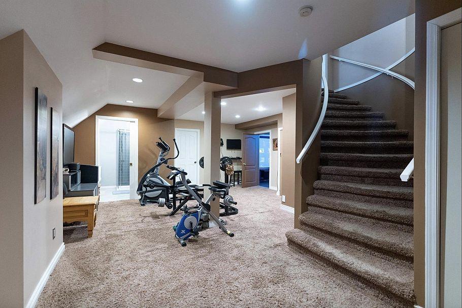318 Roche Point Drive North Vancouver, BC - 33