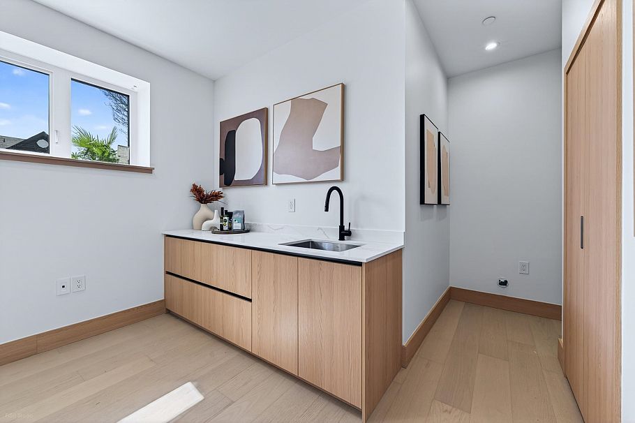 2 1495 E 58th Avenue Vancouver, BC - 18