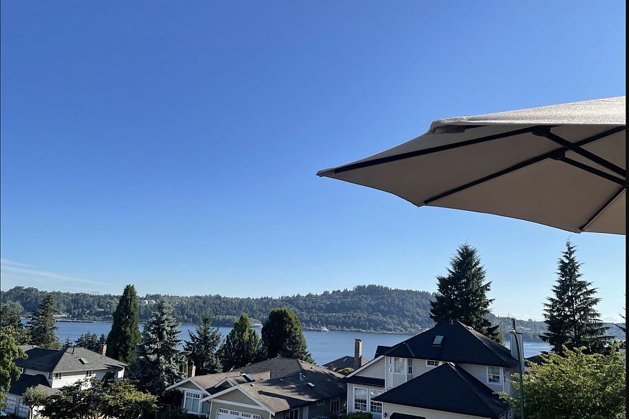 318 Roche Point Drive North Vancouver, BC - 9