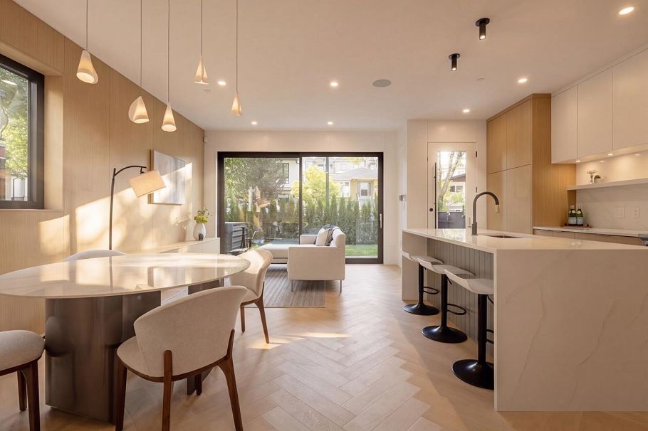 1 4956 Chester Street Vancouver, BC - 4