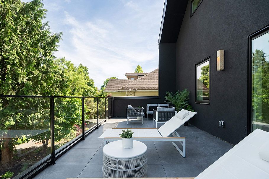 1 4161 Windsor Street Vancouver, BC - 22