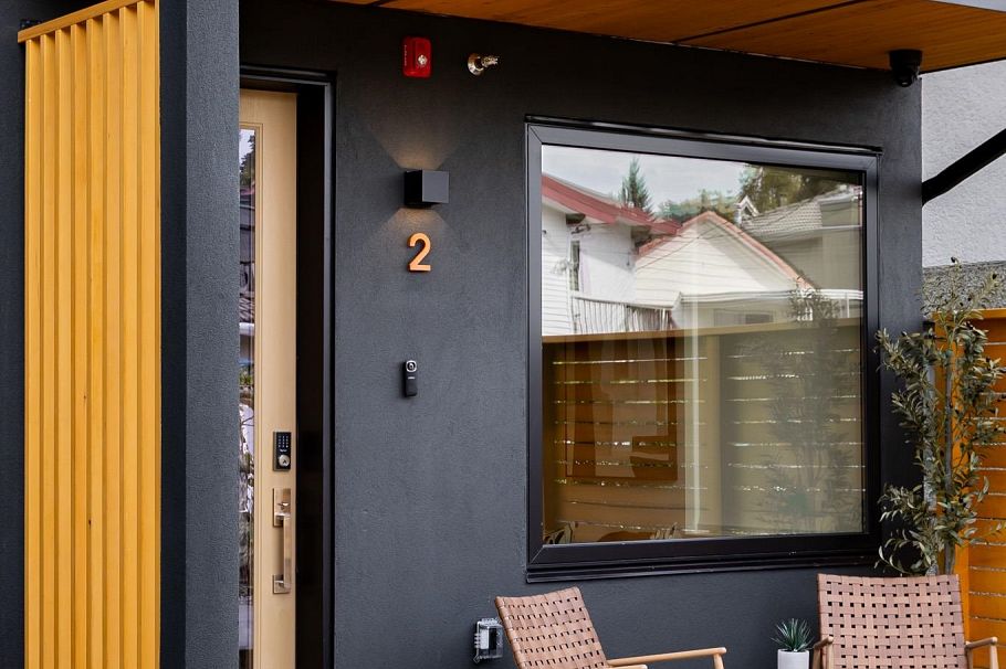 2 2995 Adanac Street Vancouver, BC - 16