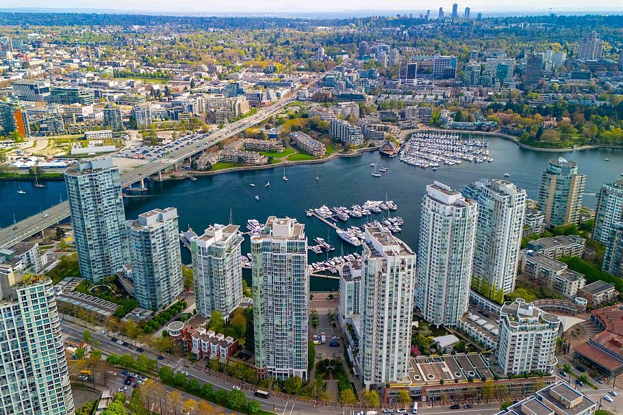 2908 193 Aquarius Mews Vancouver, BC - 36