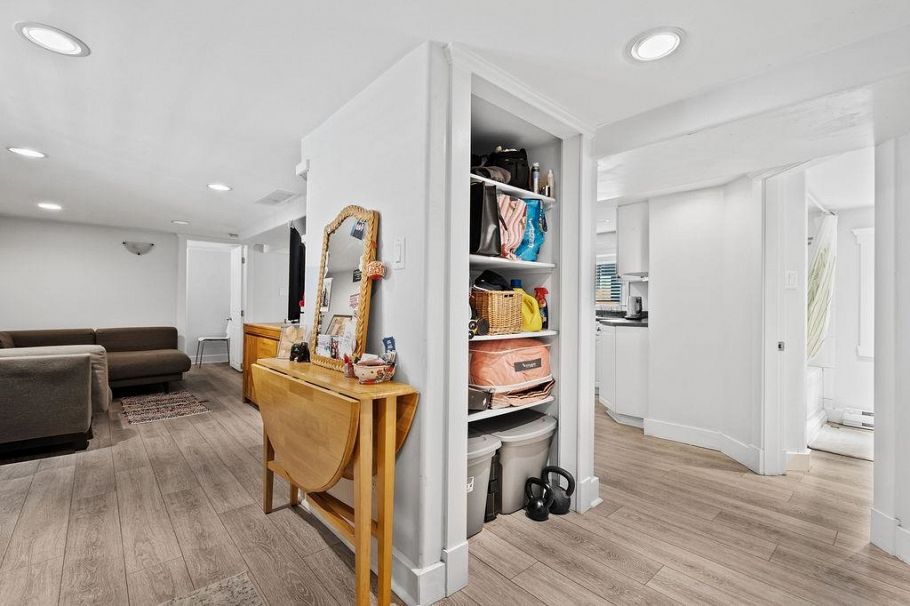 184 E 22nd Avenue Vancouver, BC - 25