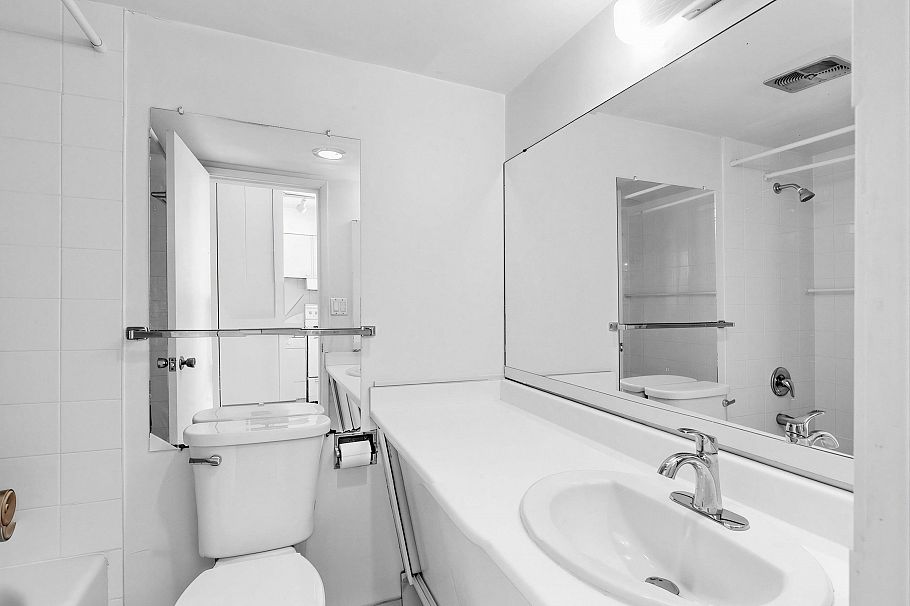 906 1251 Cardero Street Vancouver, BC - 11
