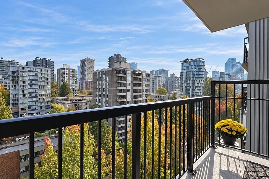 1103 1330 Harwood Street Vancouver, BC - 4
