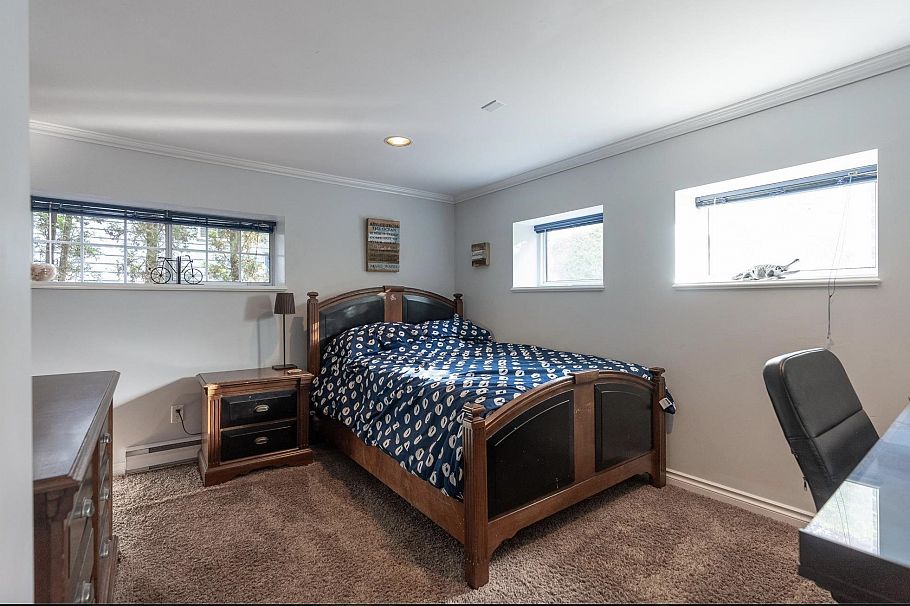 318 Roche Point Drive North Vancouver, BC - 40