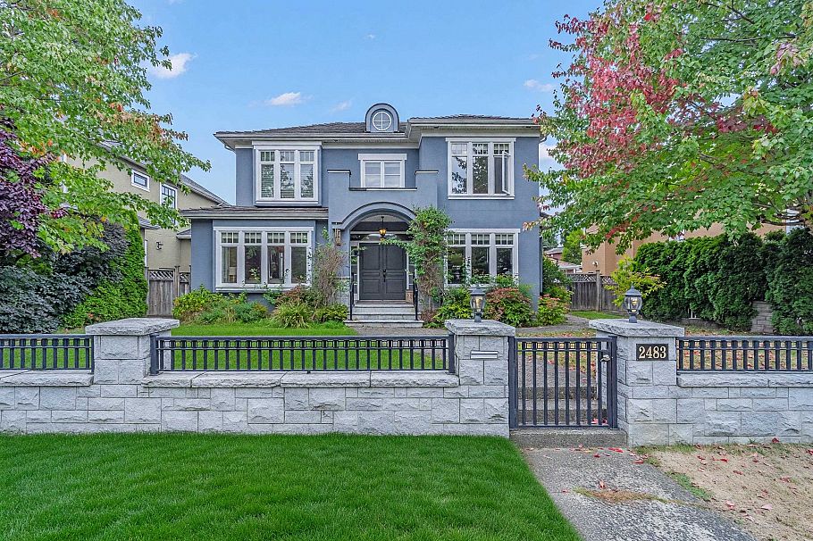 2483 W 22nd Avenue Vancouver, BC - 1