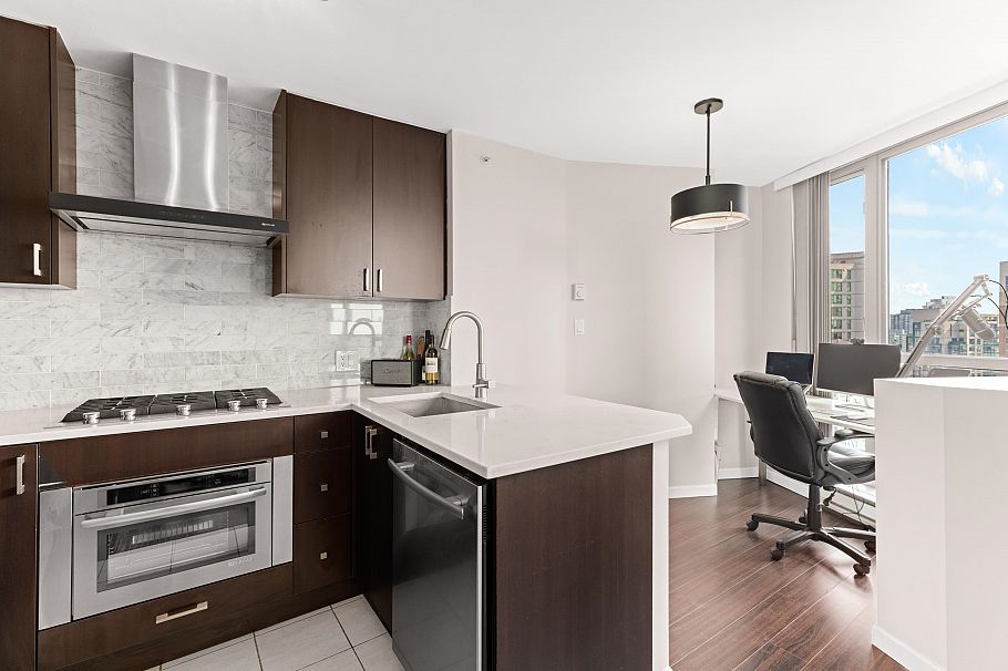 2410 501 Pacific Street Vancouver, BC - 9