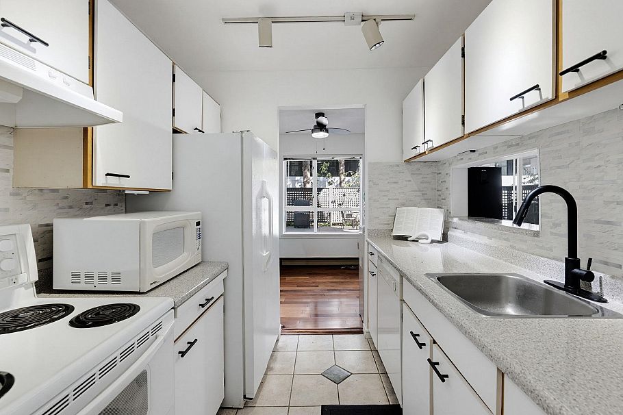 104 555 W 14th Avenue Vancouver, BC - 5