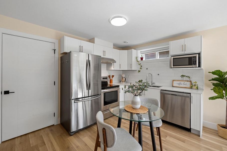 5867 Battison Street Vancouver, BC - 27