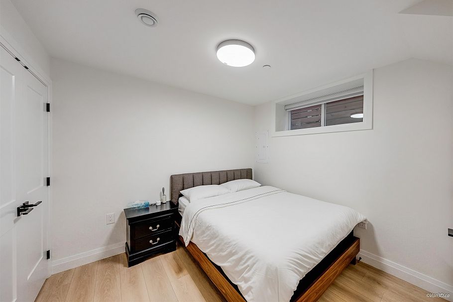 1 683 W 19th Avenue Vancouver, BC - 30