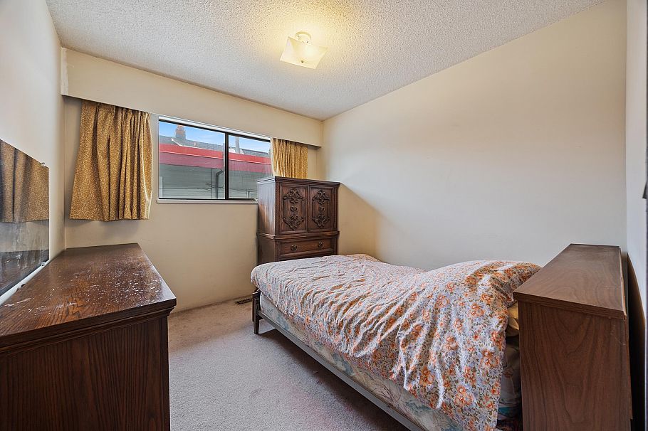4355 Inverness Street Vancouver, BC - 16