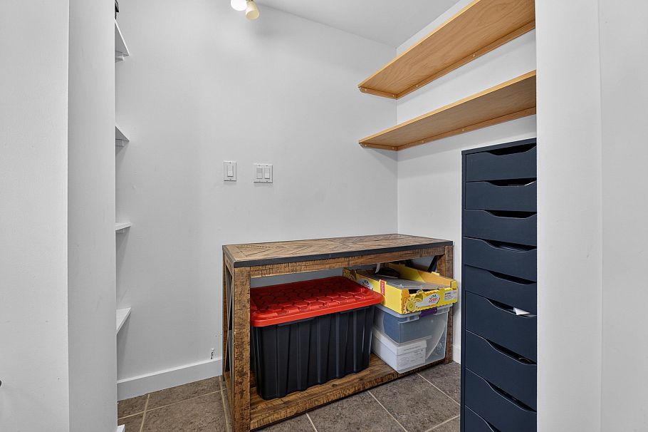 2218 E 11th Avenue Vancouver, BC - 34