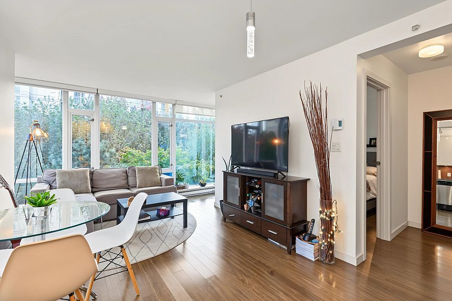 315 161 W Georgia Street Vancouver, BC - 10