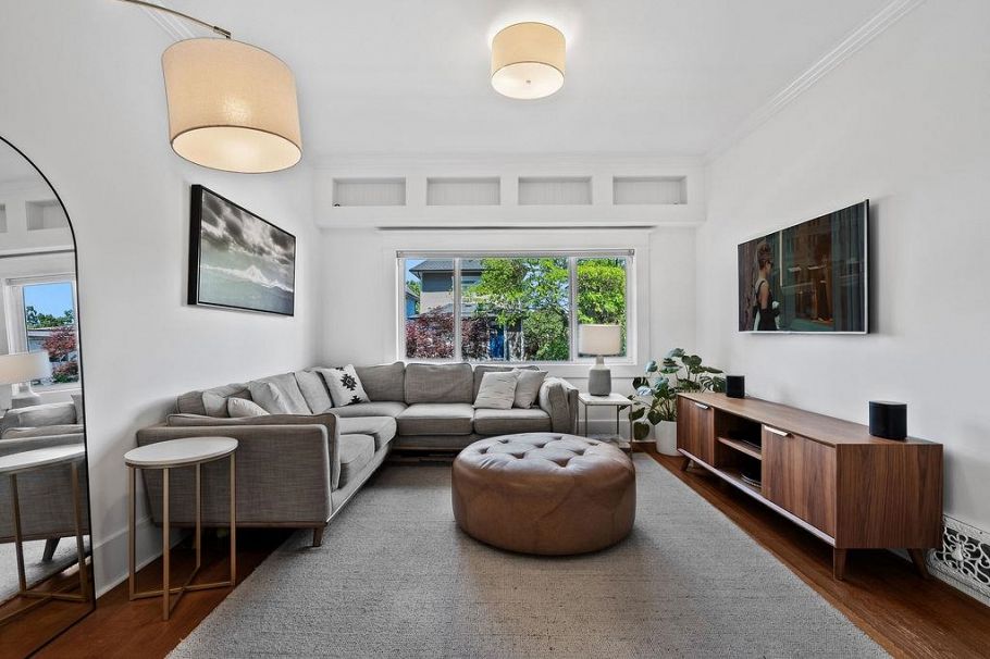 184 E 22nd Avenue Vancouver, BC - 2