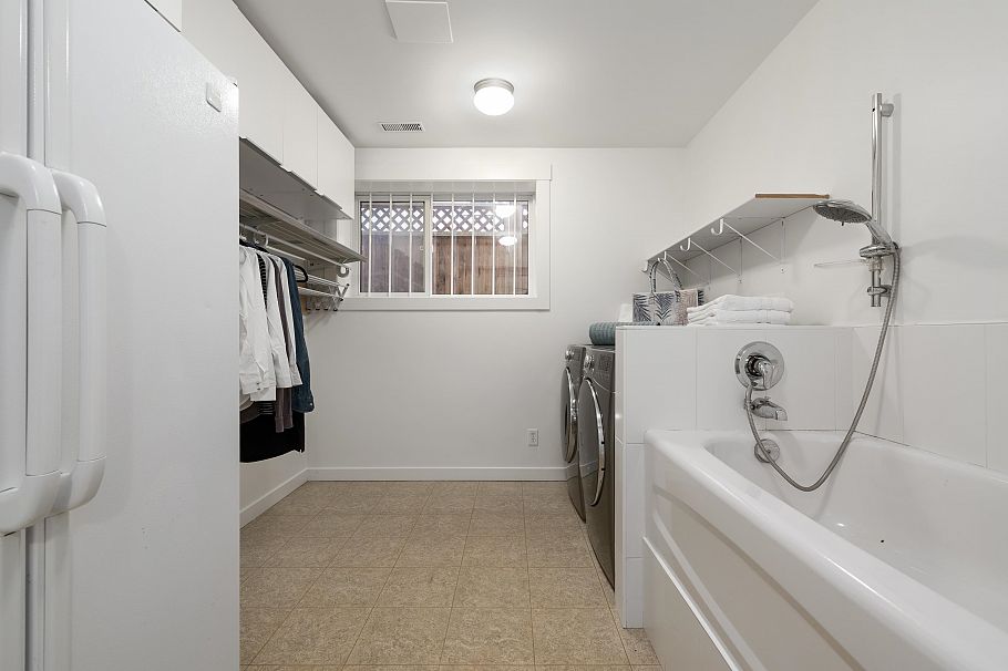 841 E 21st Avenue Vancouver, BC - 28
