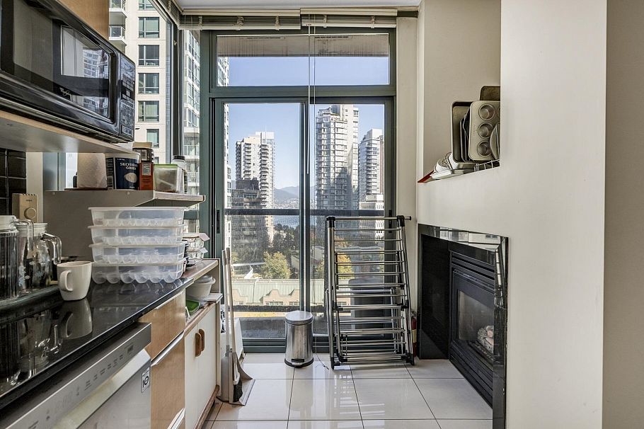 607 1239 W Georgia Street Vancouver, BC - 19