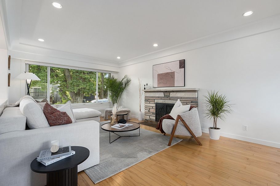 841 E 21st Avenue Vancouver, BC - 3