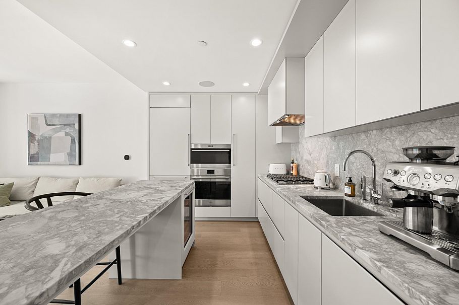 602 7418 Paulson Street Vancouver, BC - 7