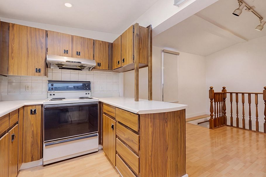 441 E 28th Avenue Vancouver, BC - 8