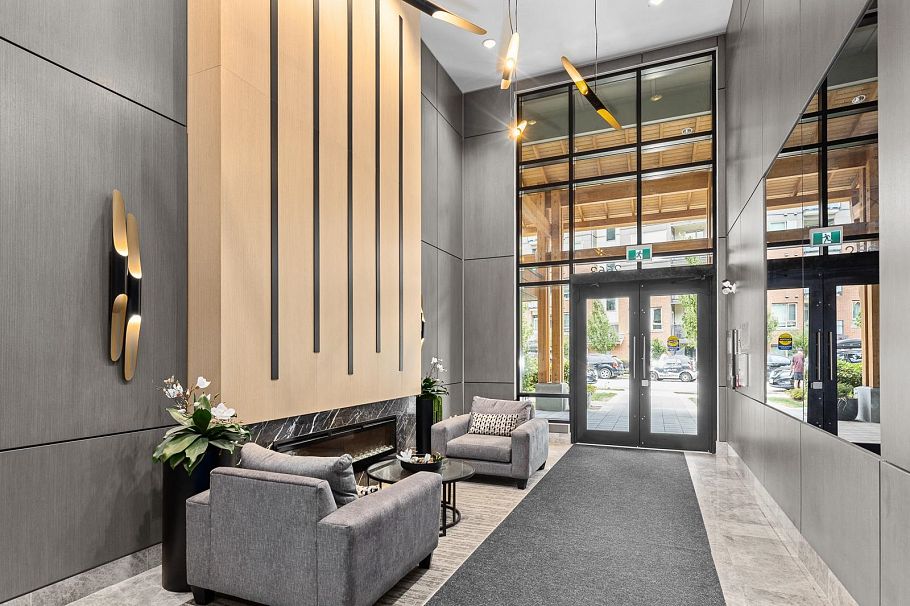 212 2663 Library Lane North Vancouver, BC - 28
