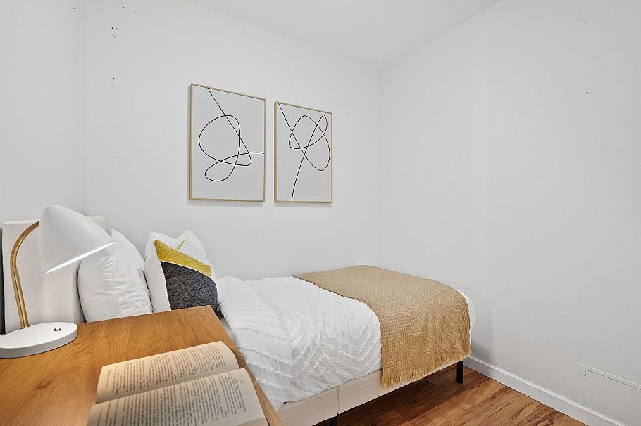 307 3600 Windcrest Drive North Vancouver, BC - 29