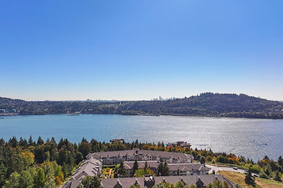 307 3600 Windcrest Drive North Vancouver, BC - 33