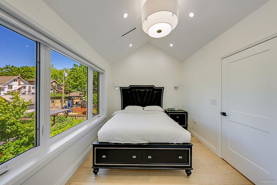 2 683 W 19th Avenue Vancouver, BC - 18