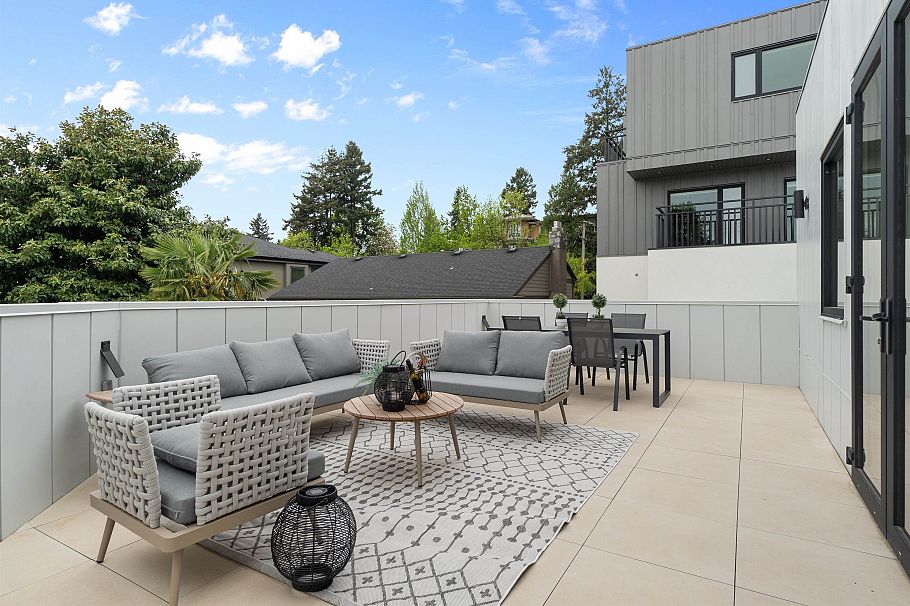 948 W 57th Avenue Vancouver, BC - 21