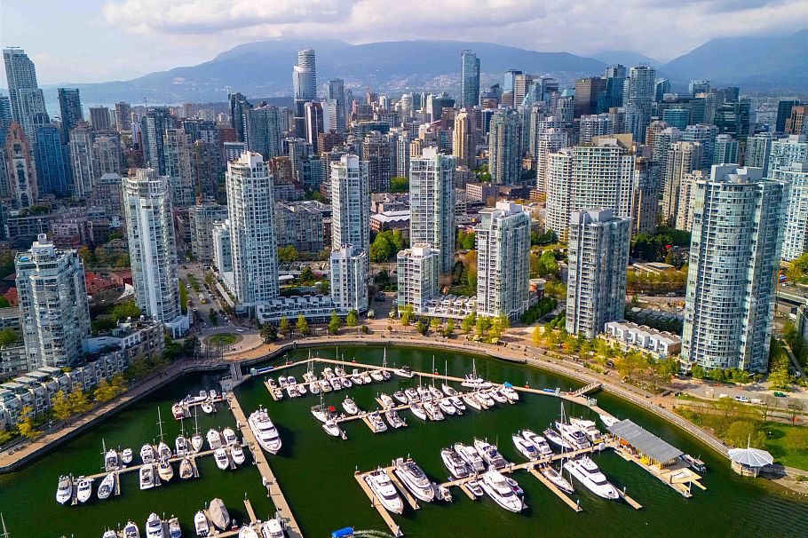 2908 193 Aquarius Mews Vancouver, BC - 38