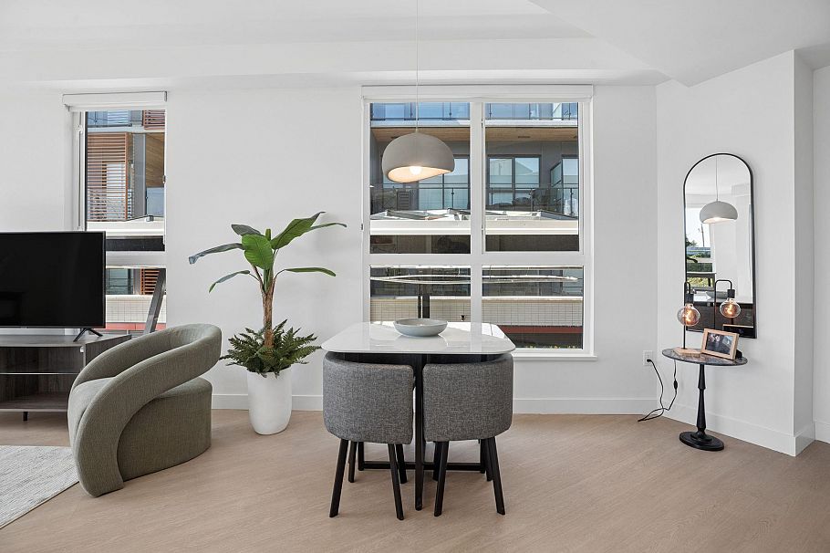 204 333 St. Davids Avenue North Vancouver, BC - 16