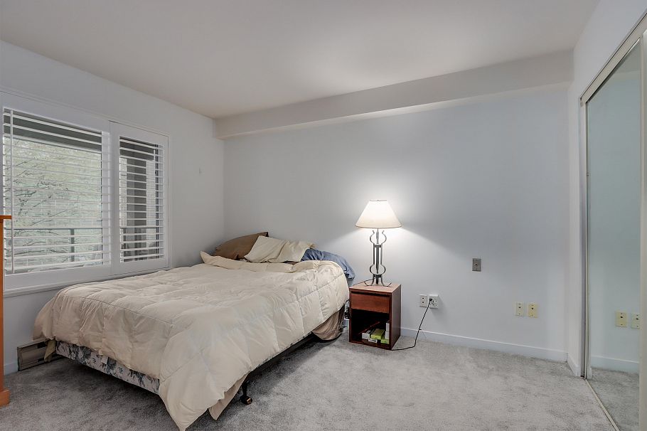 205 1535 Chesterfield Avenue North Vancouver, BC - 13